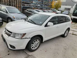 Weiß Gebraucht 2014 Dodge Journey SXT SUV | 3.400 €