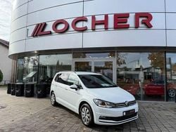 Pure white Gebraucht 2022 VW Touran Comfortline Van / Kleinbus | 26.890 € (Guter Preis)