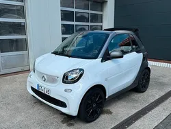 Weiß Gebraucht 2016 Smart ForTwo Cabrio Cabrio | 12.450 € (Fairer Preis)