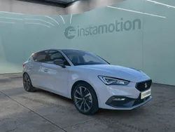 Weiß Neu 2024 Seat Leon FR Limousine | 31.037 € (Fairer Preis)
