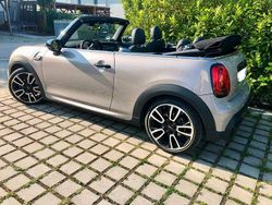Beige Gebraucht 2024 Mini John Cooper Works Kleinwagen | 30.300 € (Fairer Preis)