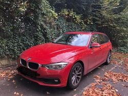 Rot Gebraucht 2018 BMW 330 Advantage Kombi | 18.500 € (Fairer Preis)