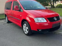 Rot Gebraucht 2009 VW Caddy Maxi Van / Kleinbus | 6.800 €