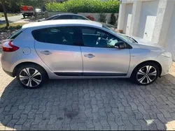 Silber Gebraucht 2012 Renault Mégane III Bose Edition Limousine | 4.000 € (Fairer Preis)