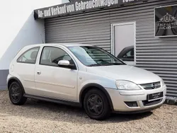 Silber Gebraucht 2005 Opel Corsa Kleinwagen | 1.999 € (Teuer)