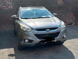 Grau Gebraucht 2012 Hyundai ix35 SUV | 7.399 € (Superpreis)