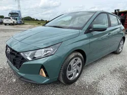 Mangrove green / mic Gebraucht 2022 Hyundai i20 Select Kleinwagen | 13.500 € (Fairer Preis)