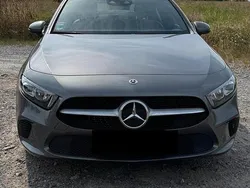 Grau Gebraucht 2021 Mercedes A200 Limousine | 26.500 € (Fairer Preis)