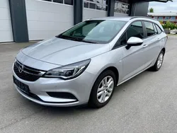 Silber Gebraucht 2018 Opel Astra Edition Kombi | 8.749 € (Superpreis)