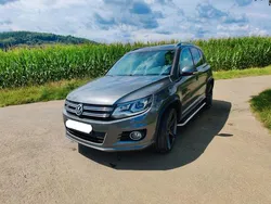 Grau Gebraucht 2012 VW Tiguan R-line SUV | 14.900 €