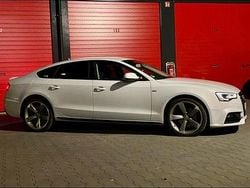 Weiß Gebraucht 2017 Audi A5 Sportback Comfort Kleinwagen | 13.500 € (Guter Preis)