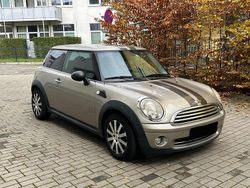 Grau Gebraucht 2009 Mini Cooper Kleinwagen | 1.800 €