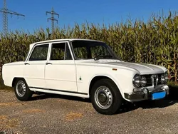 Weiß Gebraucht 1971 Alfa Romeo Giulia 1300 Super Limousine | 21.900 €