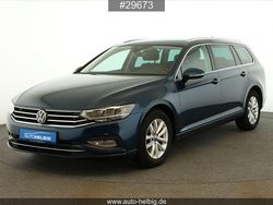 Blau Gebraucht 2023 VW Passat Business Kombi | 23.290 € (Guter Preis)