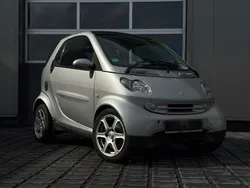 Silber Gebraucht 2006 Smart ForTwo Coupé Coupé | 2.400 € (Fairer Preis)