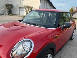 Rot Gebraucht 2015 Mini ONE Kleinwagen | 8.950 € (Fairer Preis)