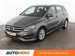 Grau Gebraucht 2016 Mercedes B180 Style Van / Kleinbus | 14.180 € (Fairer Preis)
