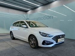 Weiß Gebraucht 2024 Hyundai i30 Select Kombi | 21.450 € (Fairer Preis)
