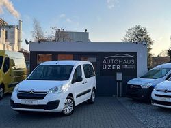 Weiß Gebraucht 2017 Citroën Berlingo Feel Van / Kleinbus | 7.900 € (Fairer Preis)