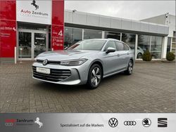 Oyster silver metallic Gebraucht 2025 VW Passat Business Kombi | 33.970 € (Superpreis)