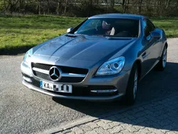 Grau Gebraucht 2011 Mercedes SLK250 Cabrio | 22.750 € (Teuer)