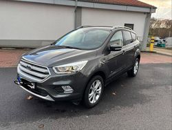 Grau Gebraucht 2018 Ford Kuga Titanium SUV | 16.700 € (Guter Preis)