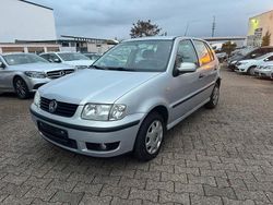 Silber Gebraucht 2001 VW Polo Kleinwagen | 2.999 € (Teuer)