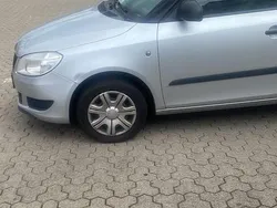 Silber Gebraucht 2011 Skoda Fabia Kombi | 2.799 € (Fairer Preis)
