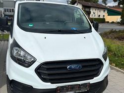 Weiß Gebraucht 2018 Ford Transit Custom Van / Kleinbus | 7.900 € (Fairer Preis)