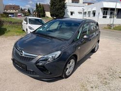 Grau Gebraucht 2015 Opel Zafira Tourer Business Edition Van / Kleinbus | 10.900 € (Teuer)
