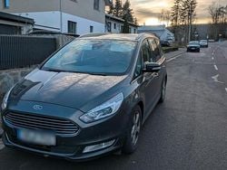 Grau Gebraucht 2015 Ford Galaxy Titanium Van / Kleinbus | 7.900 €