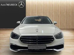 Manufaktur diamantweiß bright Gebraucht 2022 Mercedes E220 Exclusive Limousine | 43.450 € (Teuer)