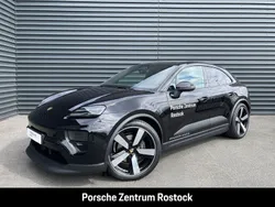 Tiefschwarzmetallic Gebraucht 2025 Porsche Macan SUV | 92.750 € (Guter Preis)