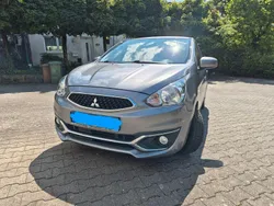 Grau Gebraucht 2017 Mitsubishi Space Star Edition Limousine | 5.900 € (Fairer Preis)