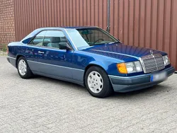Blau Gebraucht 1989 Mercedes E300 Coupé | 12.800 €