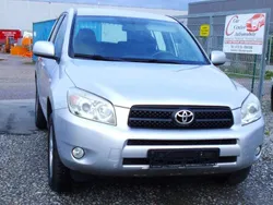 Silber Gebraucht 2006 Toyota RAV4 Executive SUV | 5.650 € (Fairer Preis)