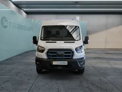 Weiß Gebraucht 2022 Ford Transit Trend Van | 35.540 € (Fairer Preis)