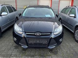 Schwarz Gebraucht 2012 Ford Focus Kombi | 3.490 € (Guter Preis)