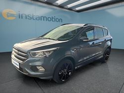 Blau Gebraucht 2019 Ford Kuga ST-Line SUV | 22.599 € (Etwas zu teuer)