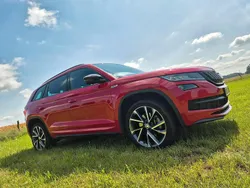 Rot Gebraucht 2018 Skoda Kodiaq SportLine SUV | 25.900 € (Fairer Preis)