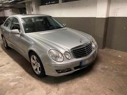 Silber Gebraucht 2009 Mercedes E300 Avantgarde Limousine | 8.000 € (Guter Preis)