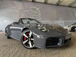 Grau Neu 2025 Porsche 911 Carrera S Cabriolet Cabrio | 194.911 €
