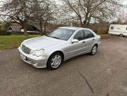 Silber Gebraucht 2004 Mercedes C180 Classic Limousine | 2.950 € (Guter Preis)