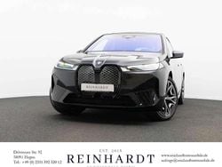 Sophistograu brillanteffekt metalli Gebraucht 2022 BMW iX Sport Line SUV | 45.135 € (Superpreis)