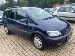 Blau Gebraucht 1999 Opel Zafira Comfort Van / Kleinbus | 4.499 € (Teuer)