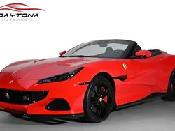 Rot Gebraucht 2022 Ferrari Portofino Cabrio | 289.000 €