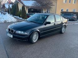 Schwarz Gebraucht 1999 BMW 323 Limousine | 2.000 € (Guter Preis)