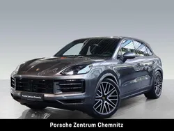 Grau Gebraucht 2024 Porsche Cayenne SUV | 104.950 € (Teuer)