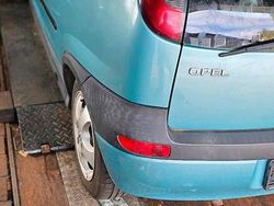 Grün Gebraucht 2002 Opel Corsa Kleinwagen | 200 € (Superpreis)