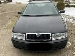 Schwarz Gebraucht 2008 Skoda Octavia Kombi | 1.800 € (Fairer Preis)